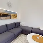 Starvillas A302
